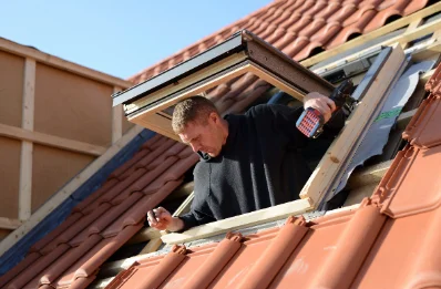 Pose de fenêtres de toit Velux à Mennevret